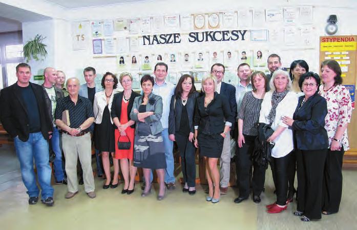 354 Fundusz Stypendialny Almanachu Muszyny Muszyńscy maturzyści rocznik 1991 na rzecz Funduszu Stypendialnego Almanachu Muszyny 14 maja 2011 r.