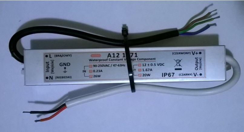 Przewody elektryczne Przewody elektryczne w obwodach prądu stałego Kolory przewodów: przewody z potencjałem + są najczęściej koloru czerwonego przewody - są