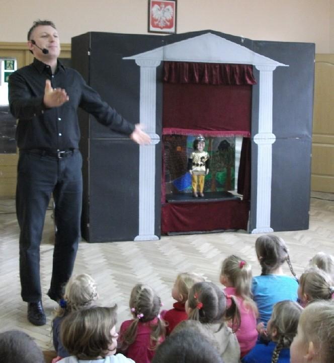 Spektakl był bardzo ciekawy.