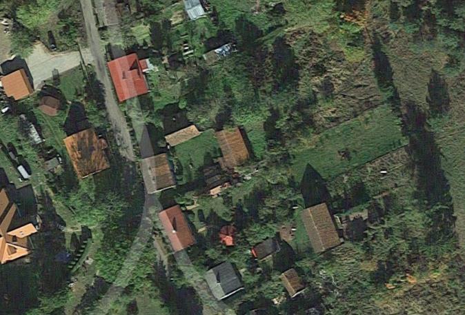 wiejskim, zlokalizowanym w ramach zwartej zabudowy wsi oraz rozporoszona zabudowa zagrodowa zlokalizowana w środku pól uprawnych.