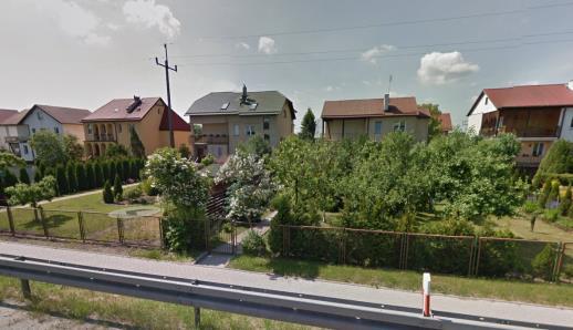 kolankowa i ściana szczytowa poddasza zazwyczaj była drewniana.