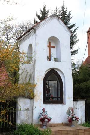 Wszystkie podlegają ochronie i są objęte ochroną konserwatorską. Na rysunku 20 pokazano przykłady kapliczek znajdujących się na terenie gminy Purda.