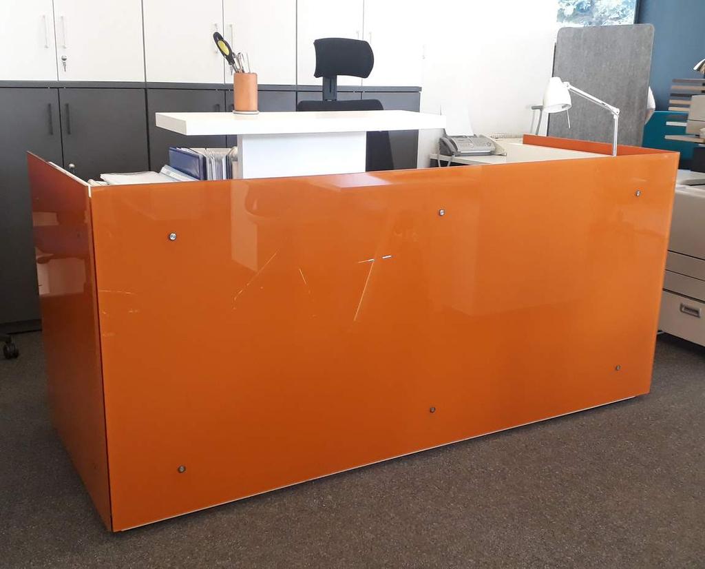 LADA RECEPCYJNA FURONTO + kontener