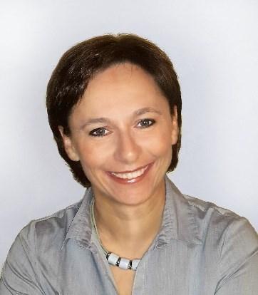 10. O AUTORACH MICHAŁ OWCZAREK JOANNA CZERSKA Jestem absolwentem Politechniki Łódzkiej, Uniwersytetu Od kilkunastu lat wdrażam kulturę lean oraz kształcę kadry wspierając polskie i zagraniczne