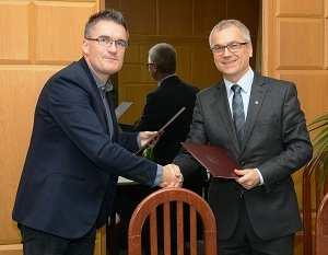 - nawiązanie współpracy z Politechniką Śląską w obszarze badawczym, edukacyjnym i kadrowym.