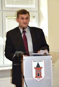 WIEŚCI Z RATUSZA Sesja Rady Miejskiej Z obrad LVI sesji Rady Miejskiej w Mszczonowie W środę, 27 września 2018 roku, odbyła się LVI sesja Rady Miejskiej w Mszczonowie, podczas której wysłuchano