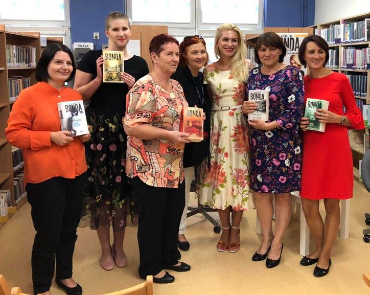 W NUMERZE KULTURA MBP Oczarowani słowem We wtorek, 11 września, w mszczonowskiej Bibliotece odbyło się spotkanie, które było wielkim wydarzeniem dla lokalnych pasjonatów książek.