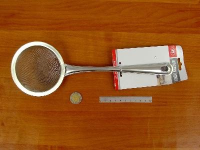 brutto: 4,55 zł 24 / 240 Łyżka z sitkiem, metal (szumówka); dł.