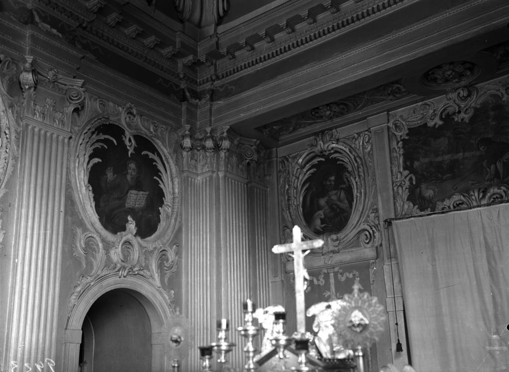 Najważniejsze zmiany w wyposażeniu cerkwi Zwiastowania Bogarodzicy w Supraślu... Prezbiterium (część południowo-zachodnia) cerkiew Zwiastowania Bogarodzicy monasteru Supraskiego, 1913, fot. J.