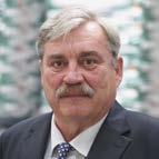 STRONA 2 Odmiany zbóż ozimych / sezon 2018 Zygmunt KRÓL Prezes Zarządu Szanowni Państwo, Opłacalność produkcji zwierzęcej w gospodarstwach rolnych ściśle zależy od kosztu pasz.