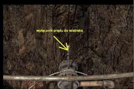 Wracamy, kierujemy swe kroki na prawo od drzwi.