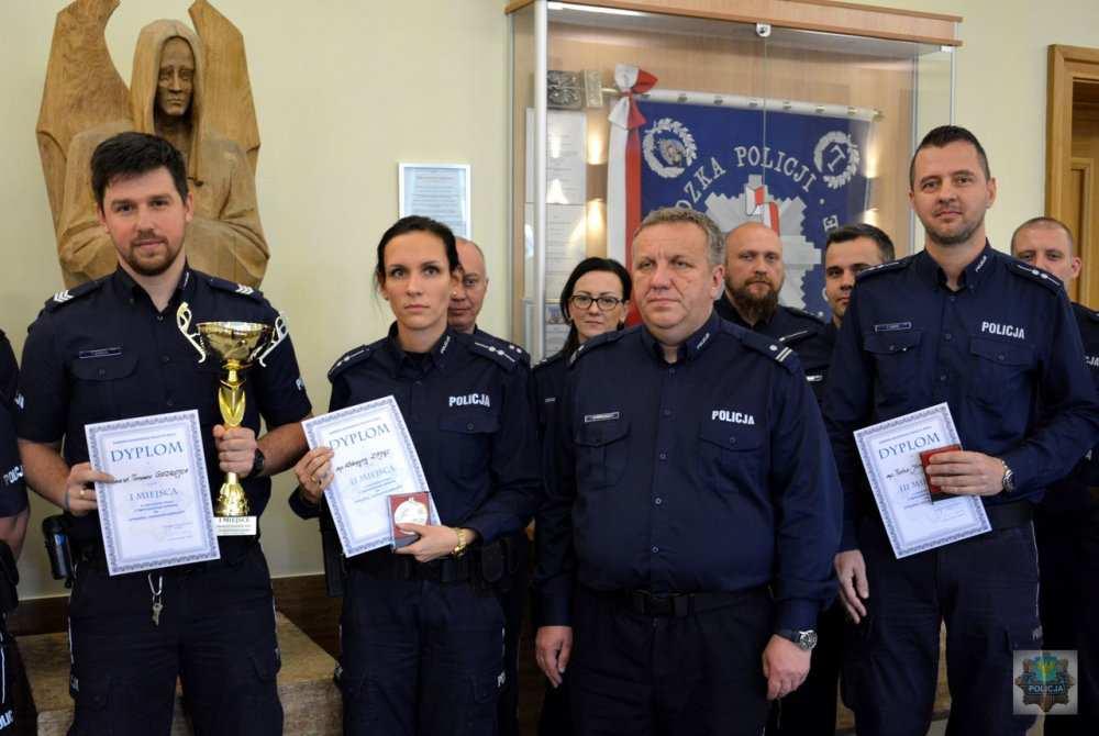 Najlepszy oskarżyciel publiczny garnizonu opolskiego 2018 roku Sierż. sztab.