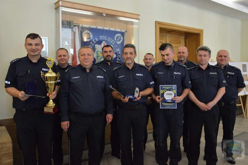 Najlepszy dyżurny Opolszczyzny 2018 roku Asp. Piotr Godyla z Komendy Powiatowej Policji w Oleśnie to najlepszy dyżurny Opolszczyzny 2018 roku.