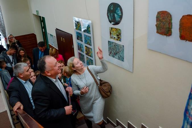 danej miejscowości, pozyskiwanie mieszkańców do aktywnego współtworzenia dóbr kultury oraz wartości chrześcijańskich, prowadzenie edukacji kulturalnej dzieci i młodzieży oraz