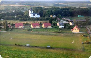 Domy dla Dzieci i Młodzieży w Łoniowie, źródło: www.polloniow.republika.