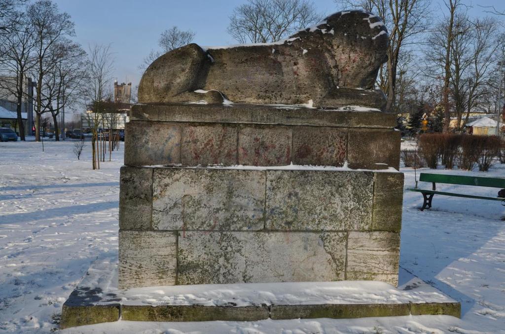 Fot. 3. Widok od strony zachodniej, obecny stan zachowania obiektu.