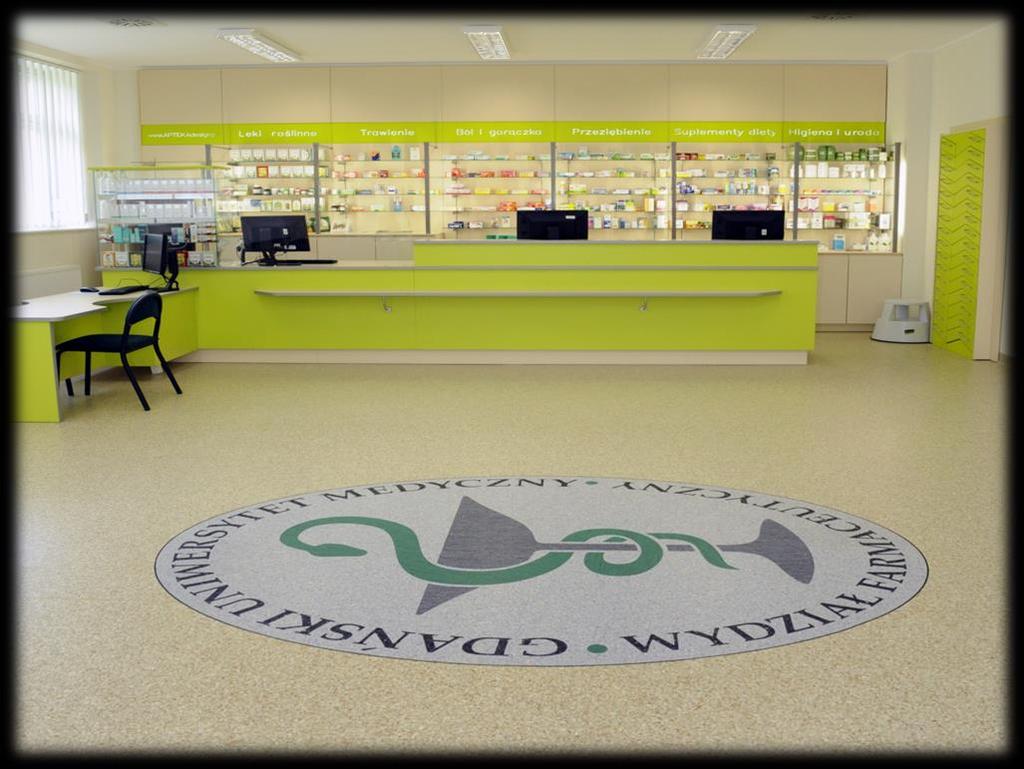 Strukturę Wydziału tworzy 16 Katedr i Zakładów, Biblioteka, Ogród Roślin Leczniczych, Ośrodek Szkolenia