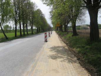 odcinek 90 m droga wewnętrzna przy cmentarzu.