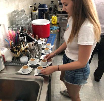 cele projektu Celem głównym było stworzenie możliwości rozwoju zawodowego uczniów profili Technik Żywienia i Usług Gastronomicznych, Technik Usług Fryzjerskich oraz Technik Budownictwa, a także