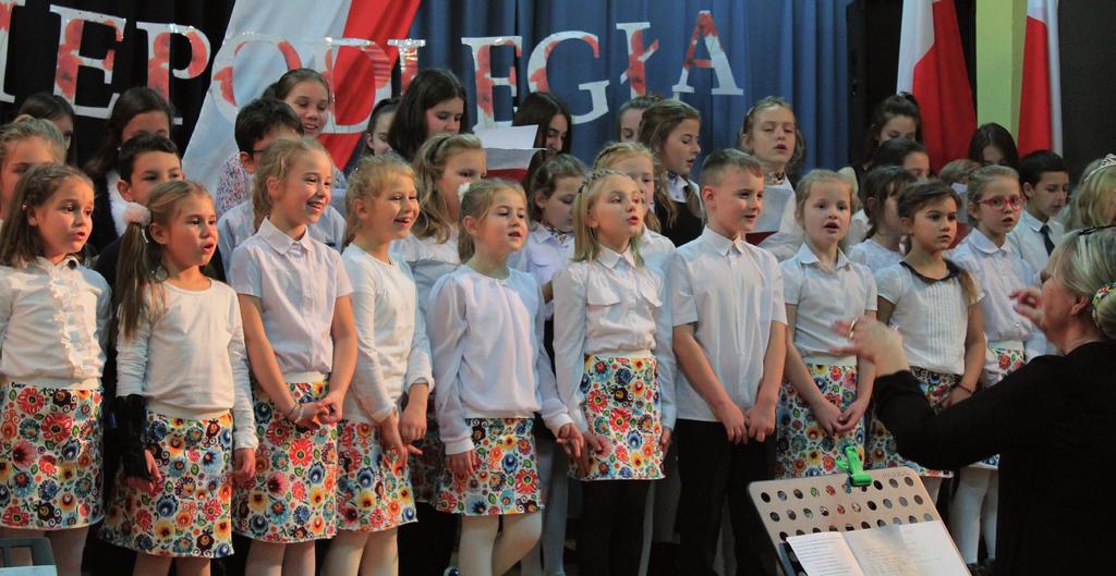 NASZE SZKOŁY DLA NIEPODLEGŁEJ POLSKI Obchody 100.