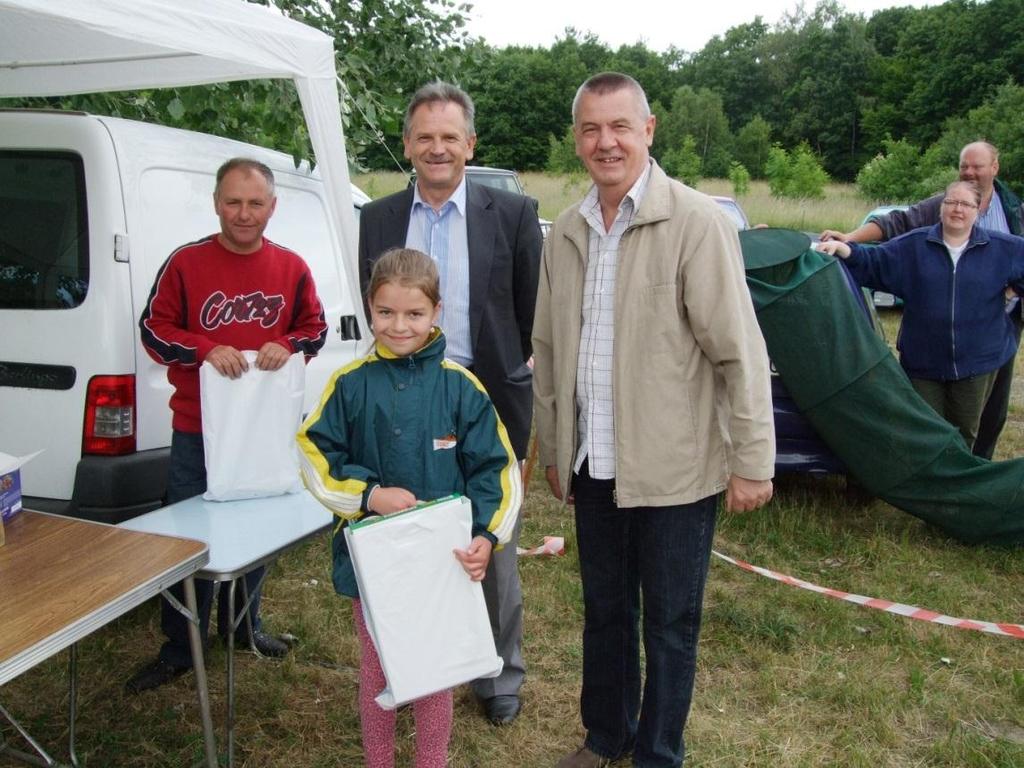 14 czerwca 2014 roku zawody dla młodzieży do lat 18 Przywitanie Lata Łowiska. Buski zbiornik Łowiska był miejscem otwartych Zawodów Spławikowych dla młodzieży do lat 18 Przywitanie Lata.