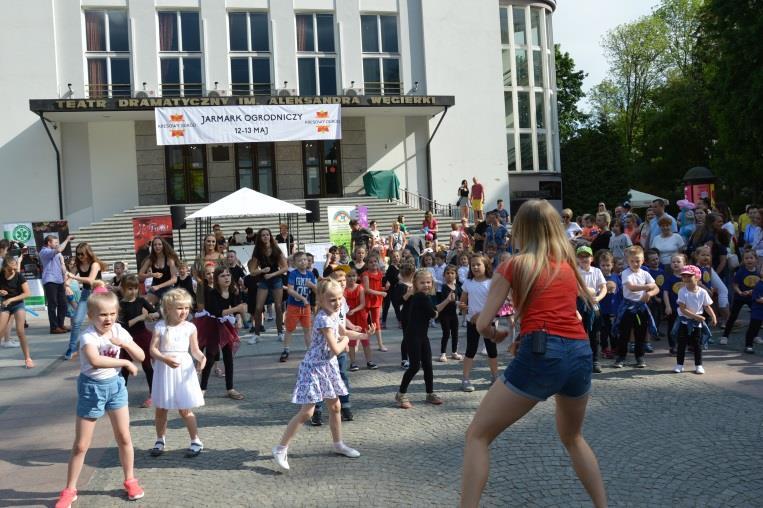 przedszkolaków, młodzież do seniorów.