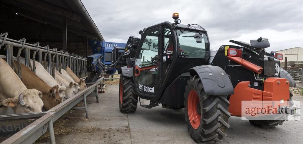 Wersja Agri ładowarek Bobcata jest wyposażona w przystawki do zastosowań rolniczych Podobnie jak w teleskopowych ładowarkach TL26.60 i TL30.60 w ofercie firmy Bobcat, model TL30.