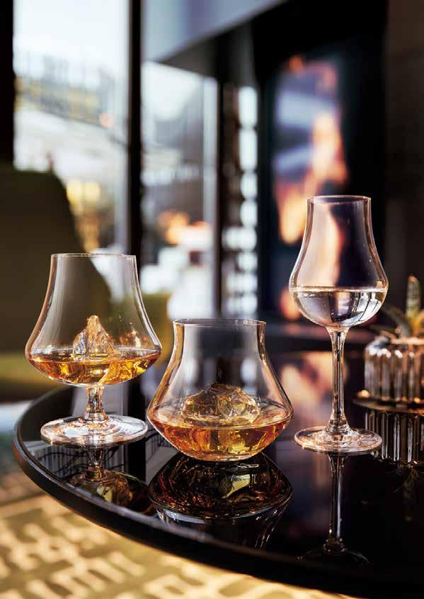 alkohole wysokoprocentowe / after dinner drinks KIELISZEK DO KONIAKU FANTASY / COGNAC GLASS, FANTASY