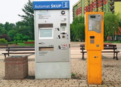 Rys. 2. Przykład techniki dystrybucji biletów zarówno elektronicznych, jak również tradycyjnych papierowych. Źródło: archiwum autora Rys. 3. Przykład przystanku węzłowego z systemem SDIP.