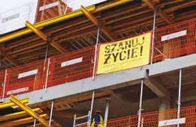 budowlanych, chroniąc pracowników przed upadkiem z wysokości.