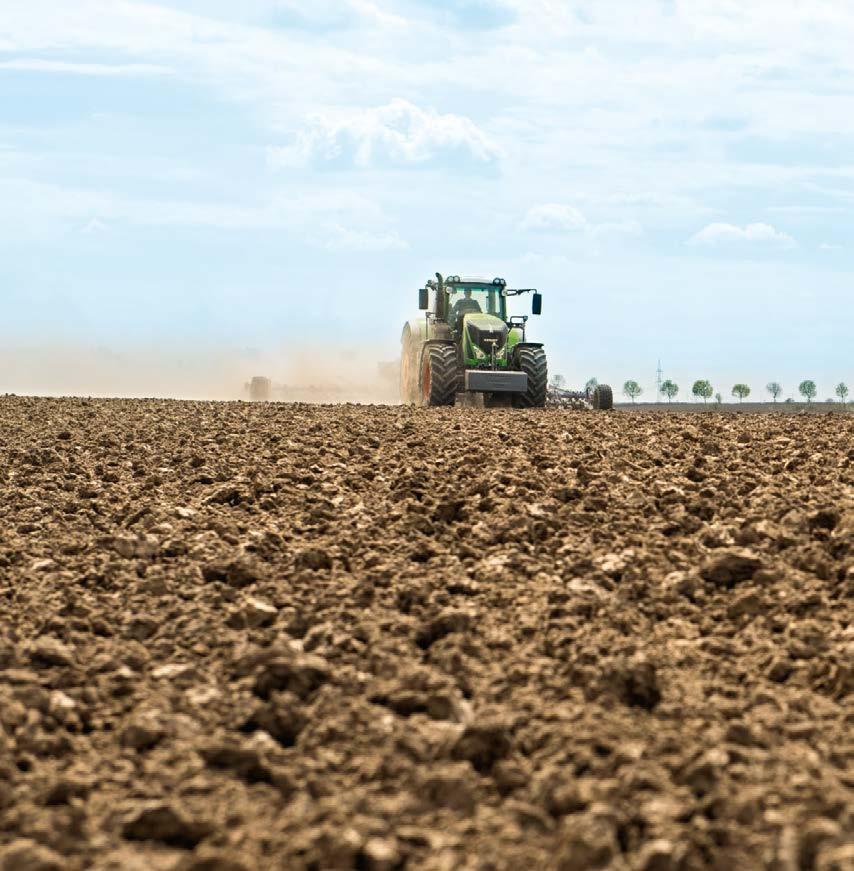 Może więej. Prauje lepiej. Model Fendt 900 Vario jest liderem na rynku iąników dla dużyh ospodarstw i firm usłuowyh od 1995 roku.