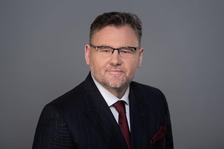 , jak i gdzie działają? jak zarabiają na nieruchomościach? i wreszcie, jak Państwo możecie korzystać z tej klasy aktywów? właśnie o tym wszystkim chcę opowiedzieć.