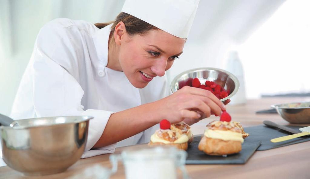Be creative prepare new desserts or pastries for your customers! - Paleta produktów od 5x EN 400x600 / 5xGN do 40x EN 400x600 / 40xGN. - Prosty w obsłudze, intuicyjny panel dotykowy m.in. w j.