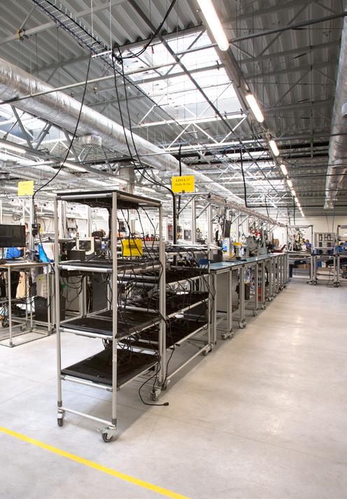 PRODUKCJA WYSOKOŚĆ > 7M INDUSTRY FLOWER MAXI 2 INDUSTRY FLOWER MAXI 3 INDUSTRY FLOWER MAXI 4 41 41 41 CYBERIA 390 CYBERIA 540 CYBERIA LN 370 CYBERIA LN 530 39 39 39 39 COSMO NOVA 37 MONITOR1 IP65 LED
