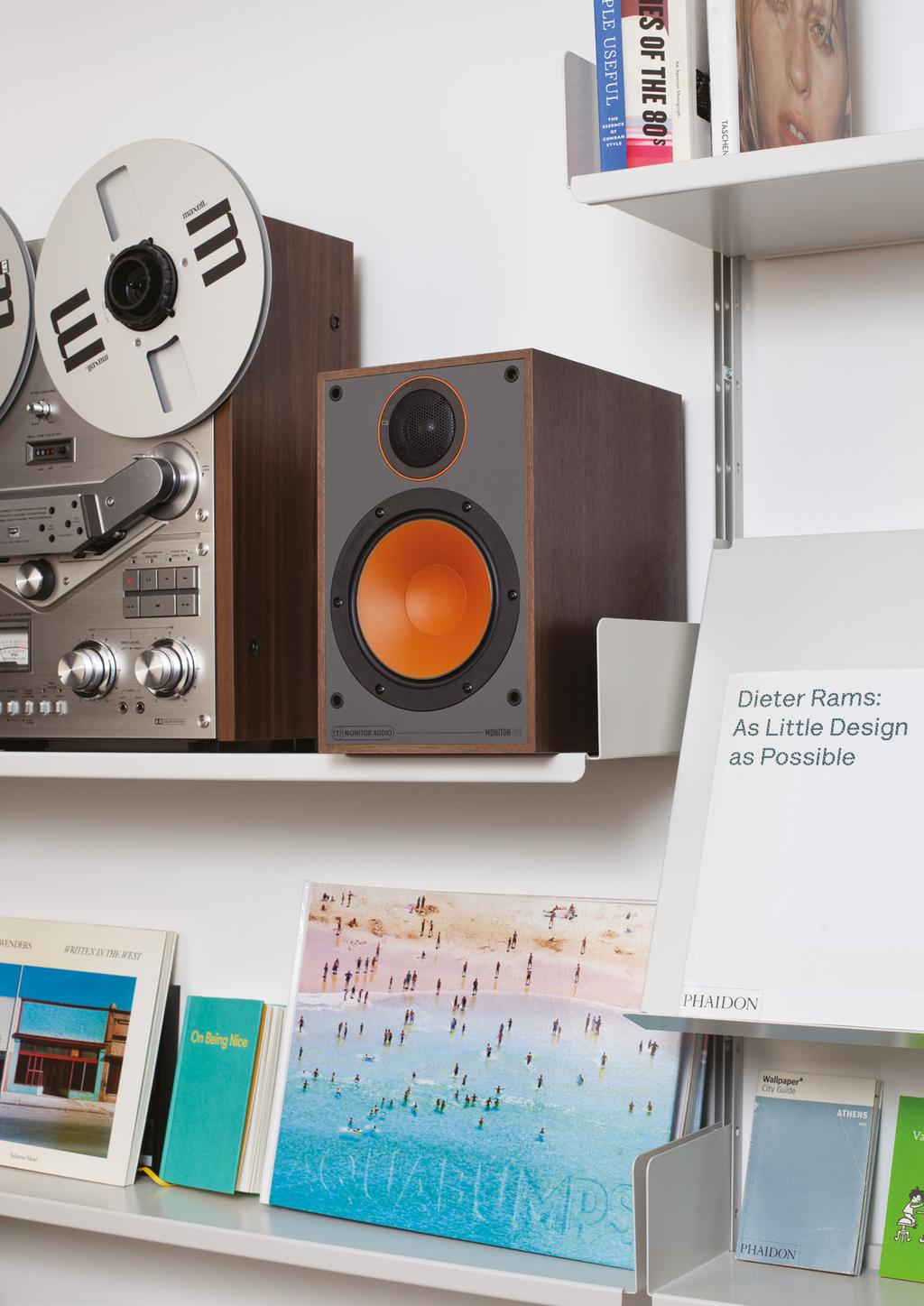 Poczuj rytm Klasyczny dizajn Monitor Audio ale z twistem Seria Monitor to pięknie zaprojektowana rodzina kolumn głośnikowych przynosząca dźwięk do jakiego firma Monitor Audio nas przyzwyczaiła.