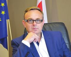 W sumie na konto gminy wpłynęło dotychczas ponad dwa miliony dwieście tysięcy złotych. Nieprzerwanie trwa największa inwestycja w gminie - budowa kanalizacji.