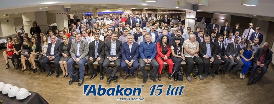 BIELSKO BIAŁA 29.09.2018 ABAKON 2012 SE OFERTA NA BUDOWĘ DOMU JEDNORODZINNEGO INWESTOR:... MIEJSCE INWESTYCJI:... POWIERZCHNIA NETTO BUDYNKU (POWIERZCHNIA PODŁÓG): OKOŁO 172 M 2 CO NAS WYRÓŻNIA?