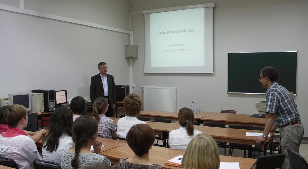 JOHN NICHOLSON z University of Greenwich z Wielkiej Brytanii, który
