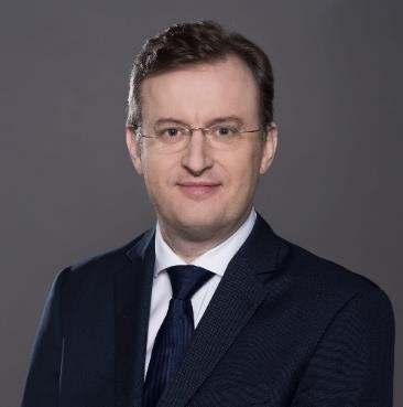 1. PISMO PRE)ESA )AR)ĄDU Szanowni Akcjonariusze, )a a i jede z ardziej i te s h k artałó historii UNIMOT. I jeden z trudniejszych spra dzia ó, jakie prz szło a zali z ć.
