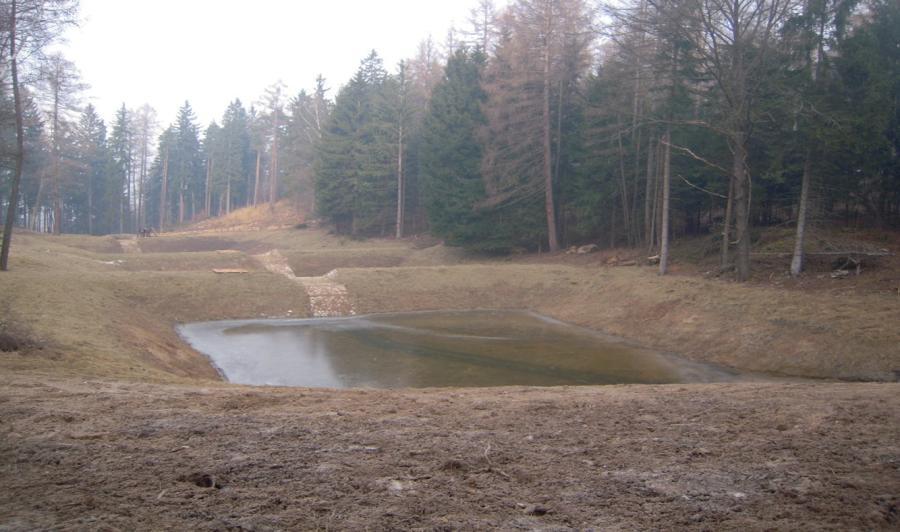 41 Kaskada zbiorników zaporowych z