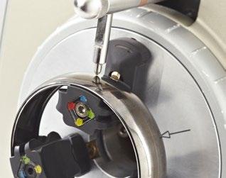 Właściwości techniczne Opis RINGCUBE Grawerowanie pierścionków i bransoletek Wbudowany ekran M10 JEWEL Grawerowanie pierścionków i bransoletek Grawerowanie po wewnętrznej stronie Grawerowanie po