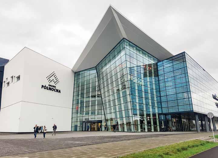 GALERIA PÓŁNOCNA WARSZAWA Ukończona w 2017 roku Galeria Północna to nowoczesne centrum handlowe w Warszawie. Bogatą ofertę handlową połączono tutaj z relaksem w przestrzeni miasta.