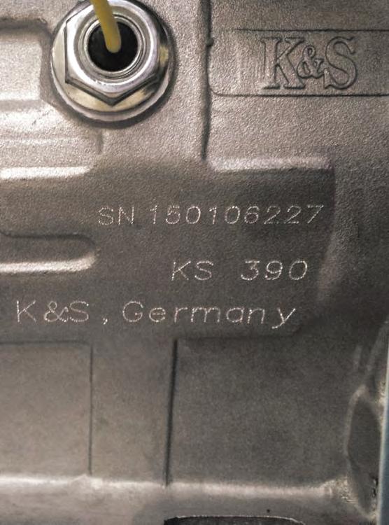Każdy generator i silnik ma unikalny numer seryjny, oraz jest testowany pod względem długiej