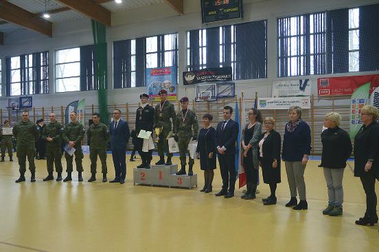 00-13.00 oraz 30.04.2018 r. (poniedziałek) w godz. 8.00-14.