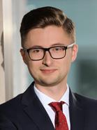PRELEGENCI PIOTR CZULAK Aplikant Radcowski, Członek Zespołu Prawa Własności Intelektualnej i Technologii, Piotr Czulak doradza klientom działającym w różnych sektorach gospodarki, m.in.