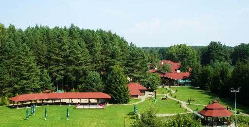 ZAKWATEROWANIE Hotel Bobrowa Dolina położony jest w samym sercu Puszczy Knyszyńskiej.