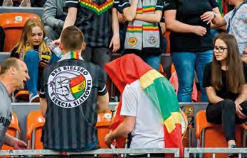 MIEJSCE VII SEZONU 0-0 Statystyki zawodniczek w sezonie 0/ Ligi Siatkówki Kobiet BKS PROFI CREDIT BIELSKO-BIAŁA Od ostatniego medalu mistrzostw Polski, zdobytego przez siatkarki z Bielska-Białej,