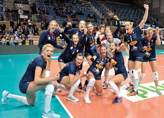SUPERPUCHAR POLSKI Łodzianki lepsze od Chemika SEZONU 0-0 Chemik Police nie zdobył trzeci raz z rzędu Superpucharu.