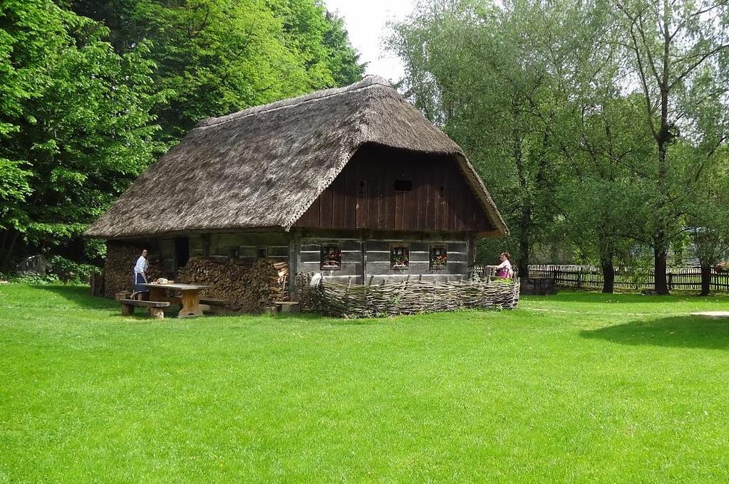 Fot. 33: Słowenia obfituje także w bogatą tradycję wiejską i ludową.