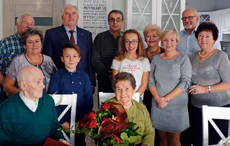Z tej okazji jubilatom złożył wizytę burmistrz gminy Stęszew Włodzimierz Pinczak, przekazując im najserdeczniejsze życzenia.